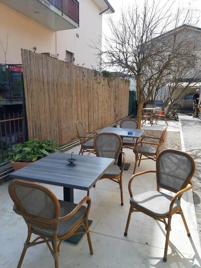 Sweet House Only Rooms Peschiera del Garda 0*,